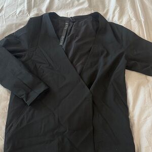 Lululemon Athletica Black Women's Blazer NWOT size 4